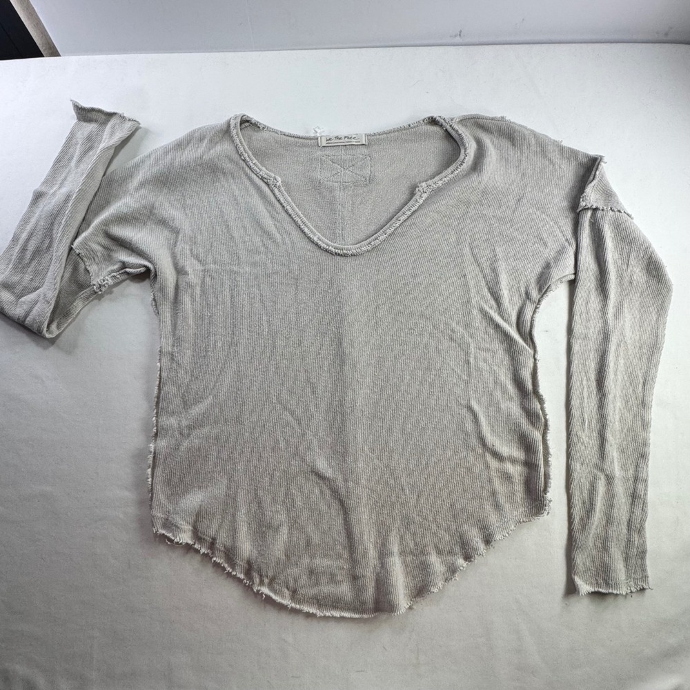 Free People Women cream Thermal V-Neck Raw Edge Waffle Top‎